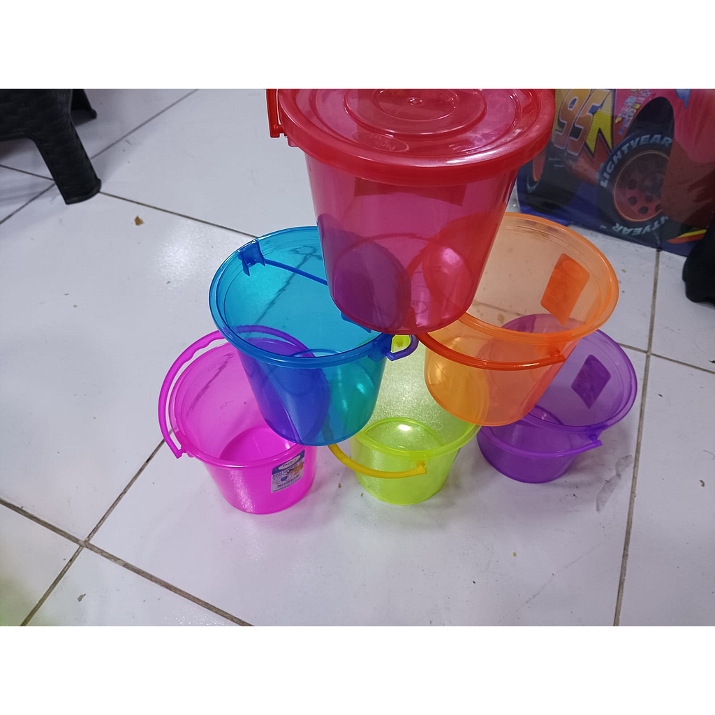 Balde Con Tapa De 1Litro